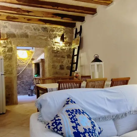 Loft In Centro Storico Appartamento *