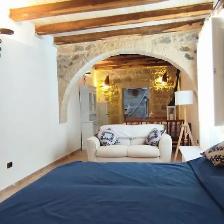 Loft In Centro Storico Carloforte (Isola di San Pietro)